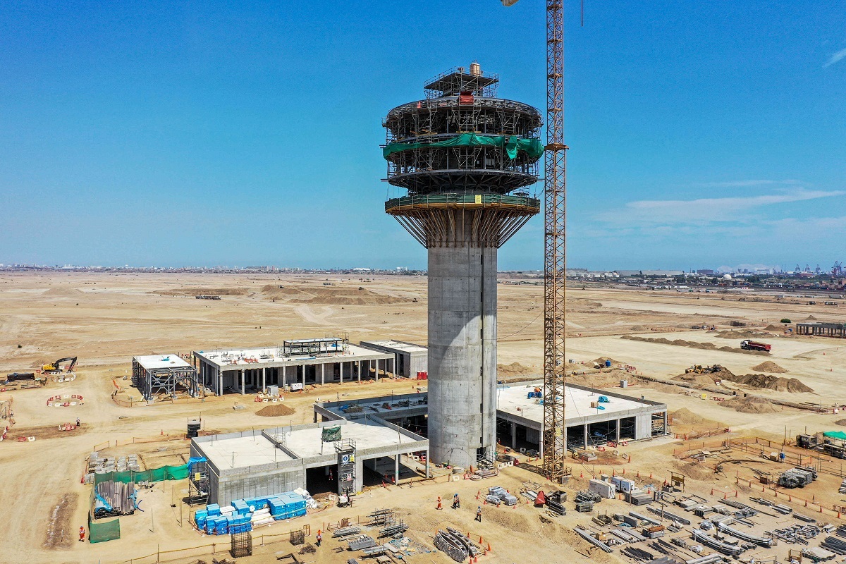 Con un 50% de avance la nueva torre de control del Aeropuerto Internacional Jorge Chávez de Lima.