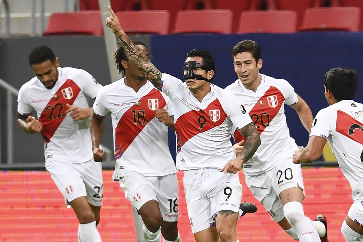 Perú se quedó sin subir al podio de la Copa América al perder 3 a 2 ante Colombia y queda en el cuarto lugar.