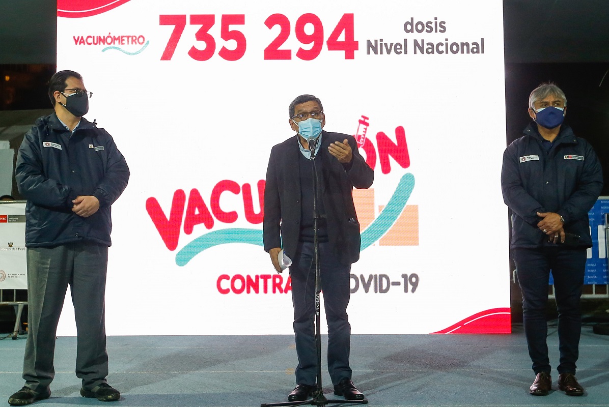 Más de 735 000 dosis de vacunas se aplicaron en el Vacunatón en Lima Metropolitana y 8 regiones del país.