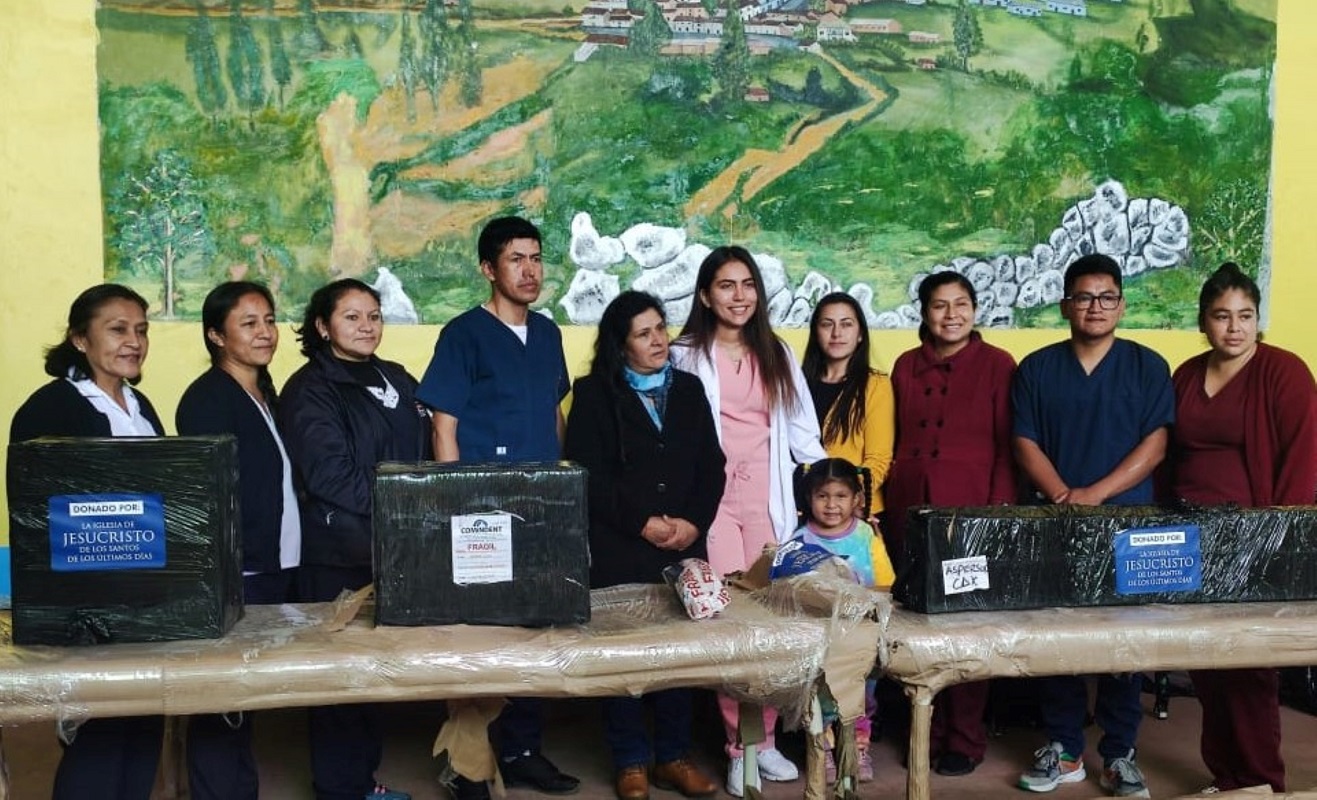 Iglesia de Jesucristo en coordinación con la oficina de la Primera Dama de la Nación entregan donación a distrito de Anguia en Chota Cajamarca.