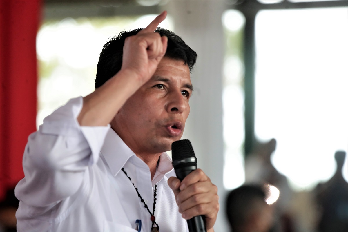 Desde Iquitos presidente Castillo, indicó que se ha desatado una persecución política irracional en mi contra y de algunos ministros.