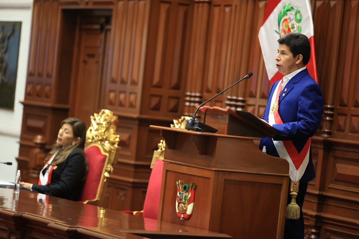 Jefe de Estadio Pedro Castillo exhortó al Congreso un trabajo conjunto a favor de los ciudadanos del Perú que nos han elegido.