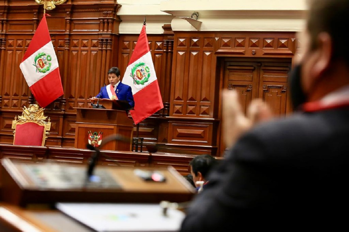 Presidente Pedro Castillo Terrones puntualizó en su mensaje al Congreso que el gobierno trabaja para que los peruanos gocen de una pensión universal.
