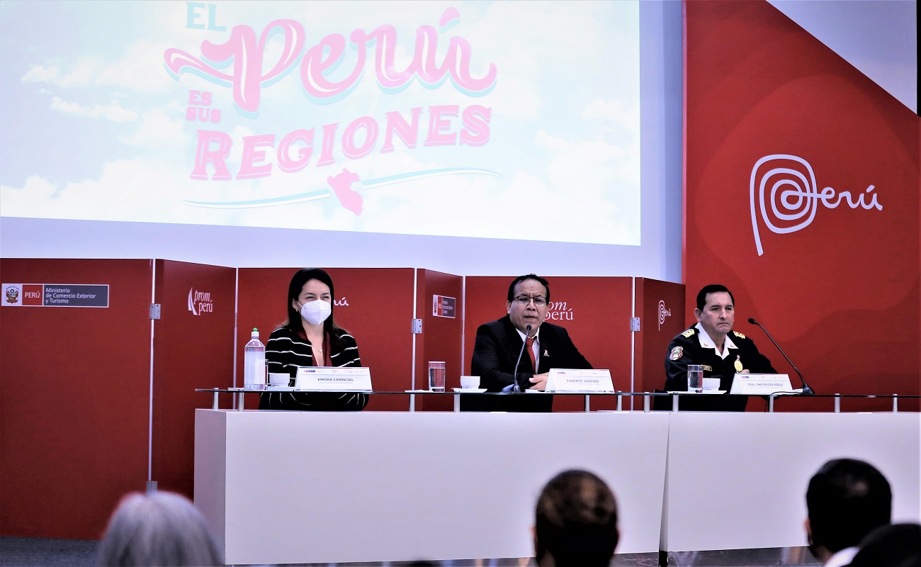 Mincetur: Más de 60 localidades participarán en “El Perú es sus regiones” para promover el turismo, artesanía y gastronomía en Fiestas Patrias.