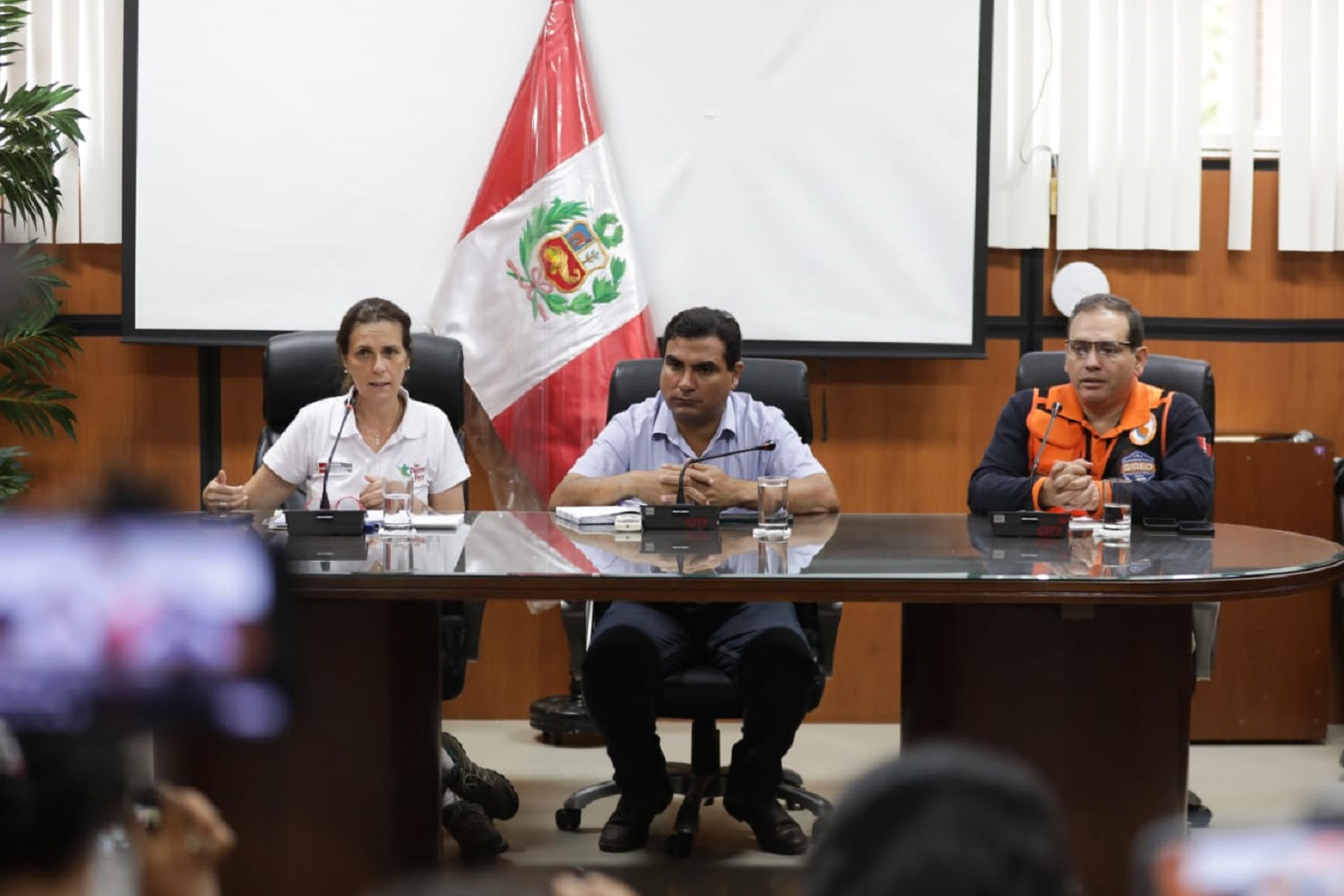 Aplicaremos plan de intervención multisectorial en Piura ante llegada de El Niño Costero indicó el Ministra de Vivienda.