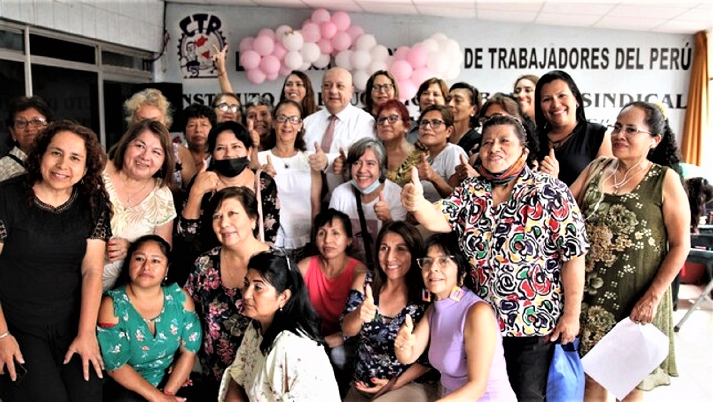 En el Día Internacional de la Mujer, ministro Alfonso Adrianzén (MTPE) "Promovamos más mujeres líderes para el sindicalismo”.