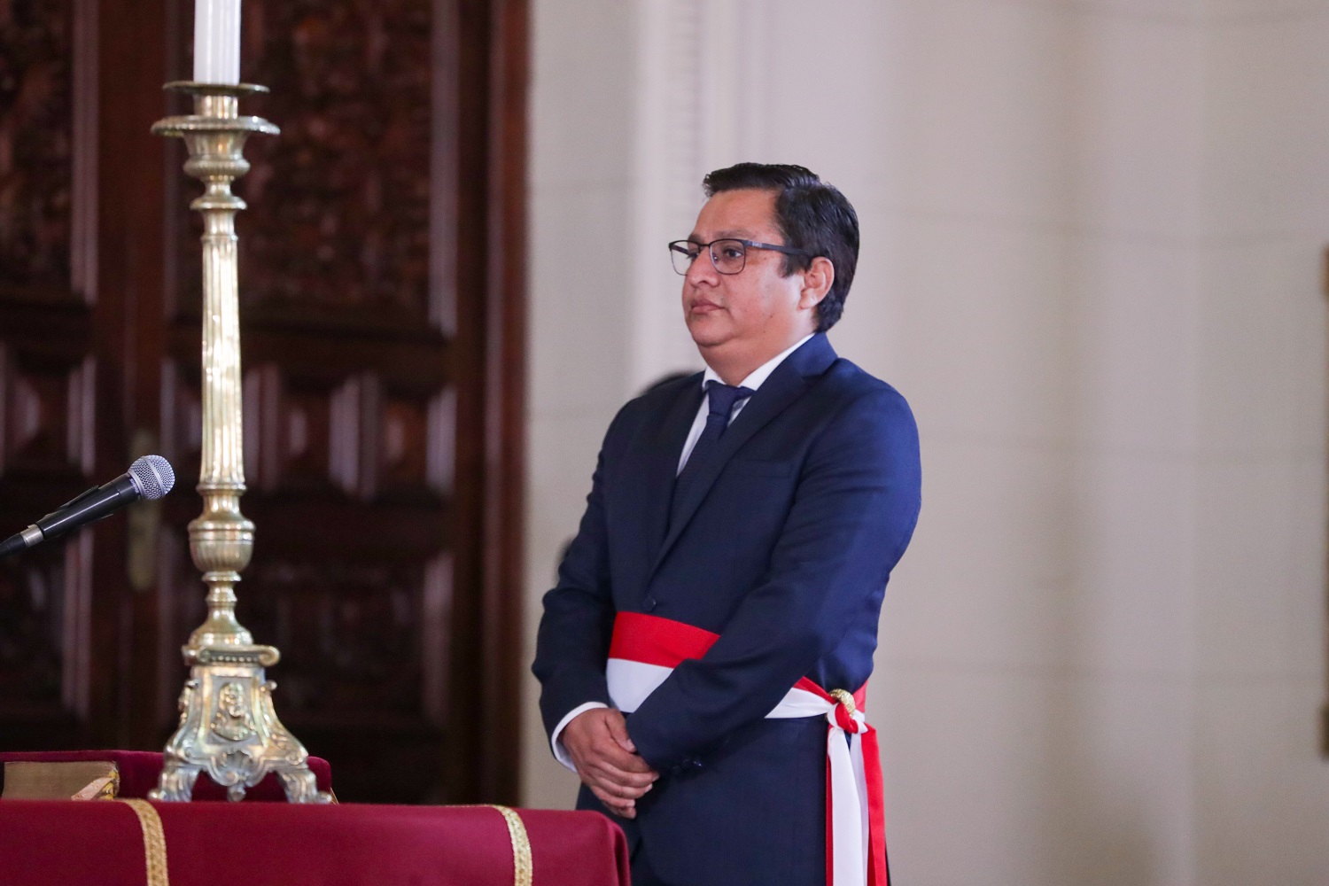 Juramenta nuevo ministro de salud, César Vásquez Sánchez.
