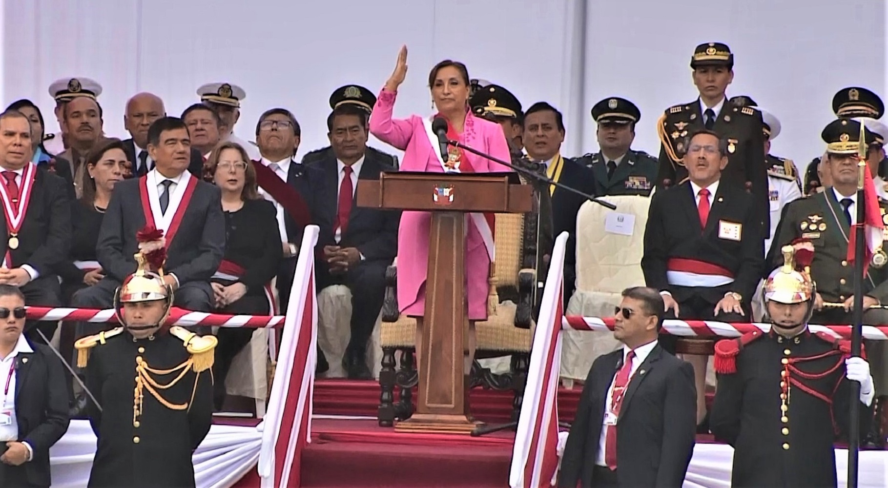 Dina Boluarte: "El Perú firme con altos estándares rumbo a la OCDE", fue durante actos por el 143.° aniversario de la Batalla de Arica .