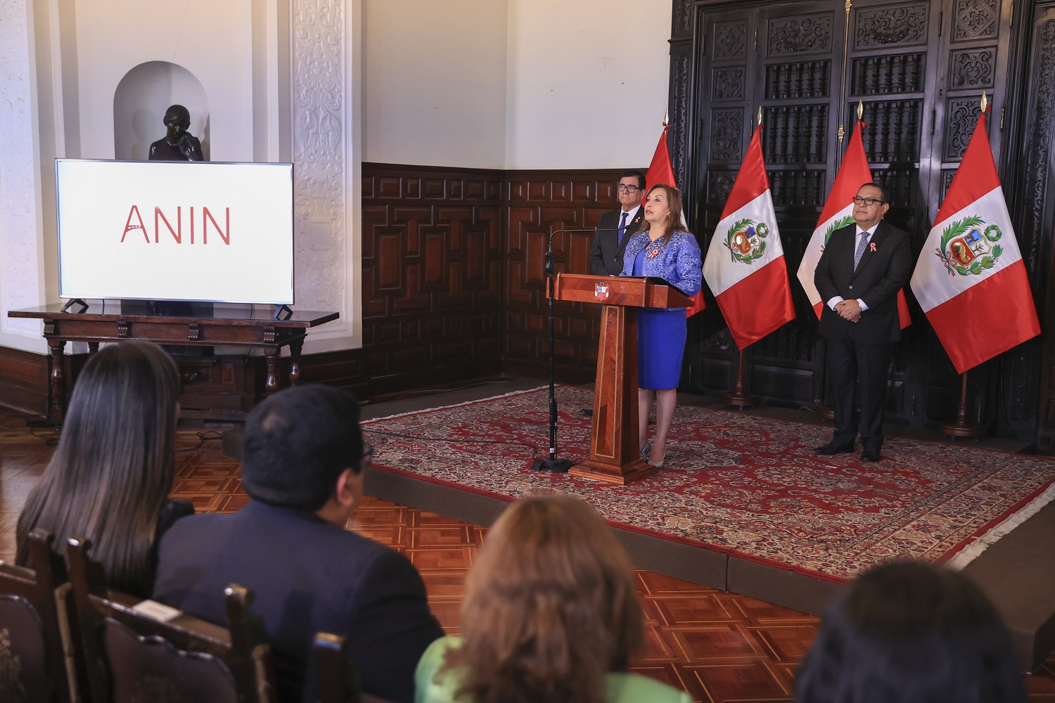 Jefa de Estado Dina Boluarte promulgó en Palacio de Gobierno ley que crea la Autoridad Nacional de Infraestructura (ANIN).