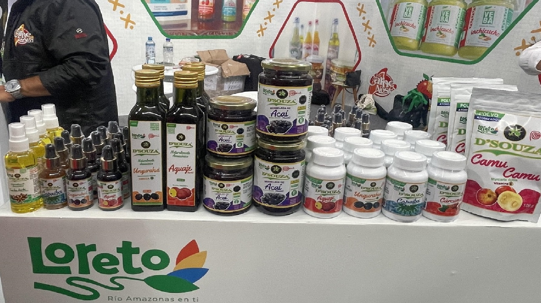 Productos loretanos como los aceites llamaron la atención de compradores asiáticos en la Expoalimentaria 2023.