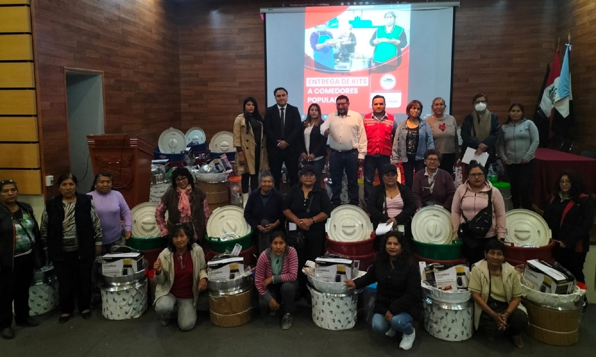Iglesia de Jesucristo apoya con Kits de cocina a comedores populares de Socabaya, Arequipa.