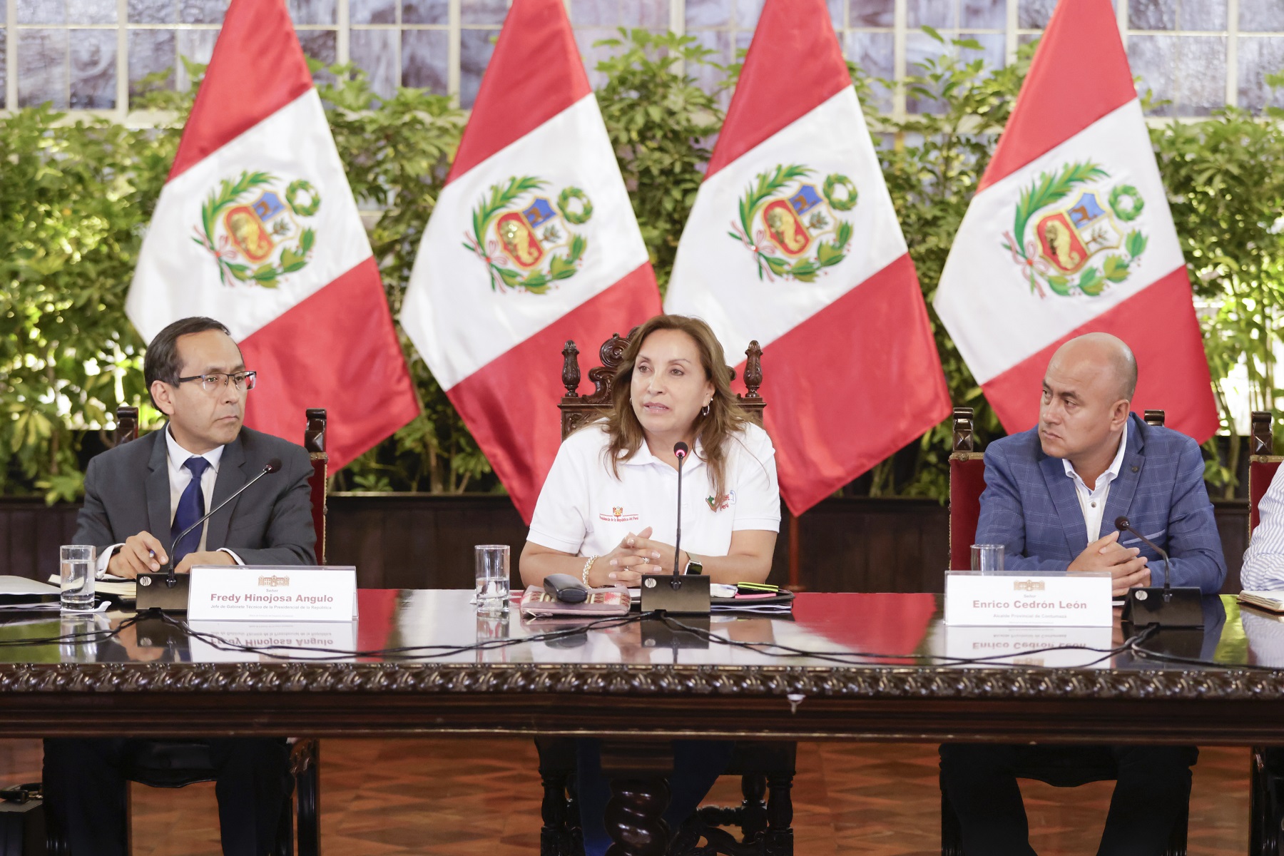 Alcaldes provinciales y distritales del país sostuvieron agenda de trabajo con mandataria Dina Boluarte para el cierre de brechas de infraestructura social.