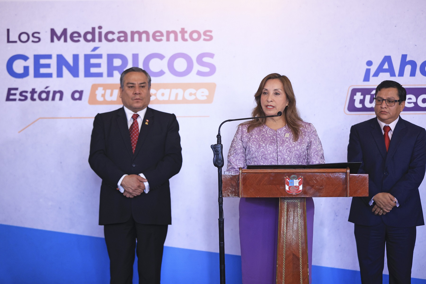 Promulgación de ley que garantiza acceso a medicamentos genéricos, permitirá que mas de 400 fármacos estén al alcance todos los peruanos.