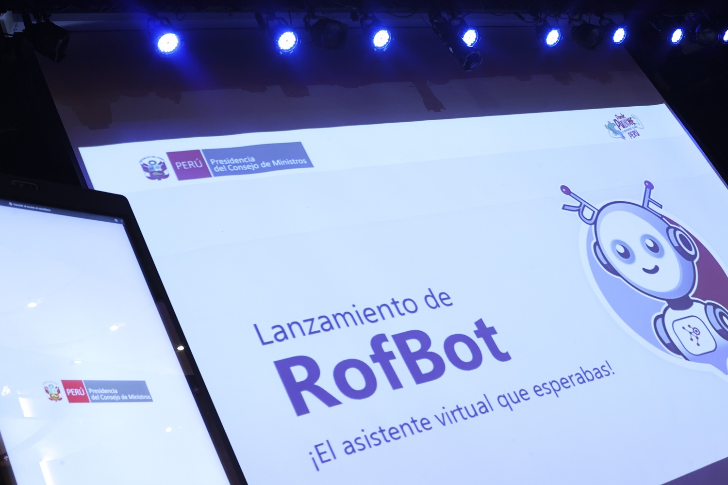 PCM lanza RofBot, la interfaz a disposición de servidores públicos de más de 2000 entidades a nivel nacional, la academia y público en general.
