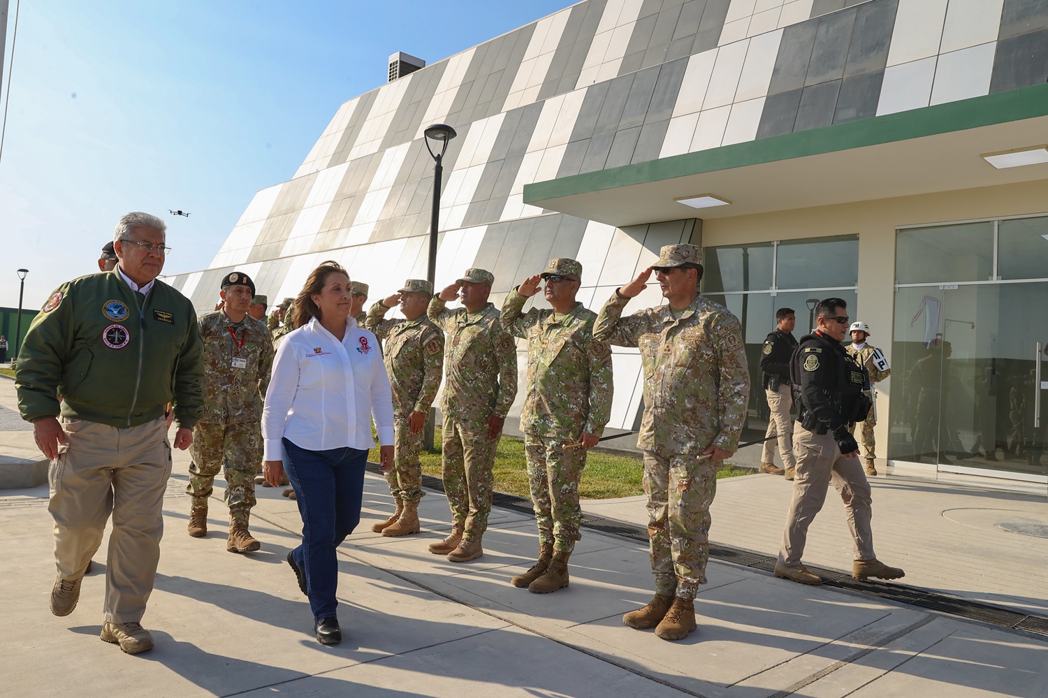Complejo Militar Sipán: Tecnología de punta al servicio de la Nación, un escudo de protección para defender y ayudar a la patria.