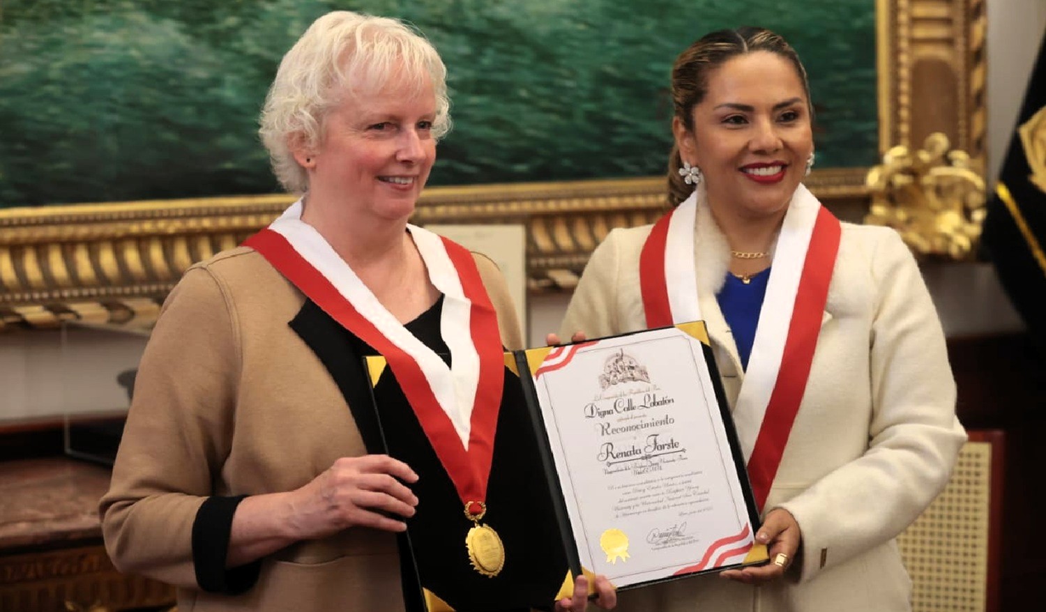 Congresista Digna Calle, lidero reconocimiento del parlamento peruano a la Dra. Renata Forste por Convenio BYU-UNSCH., universidades de EE.UU. y Perú.
