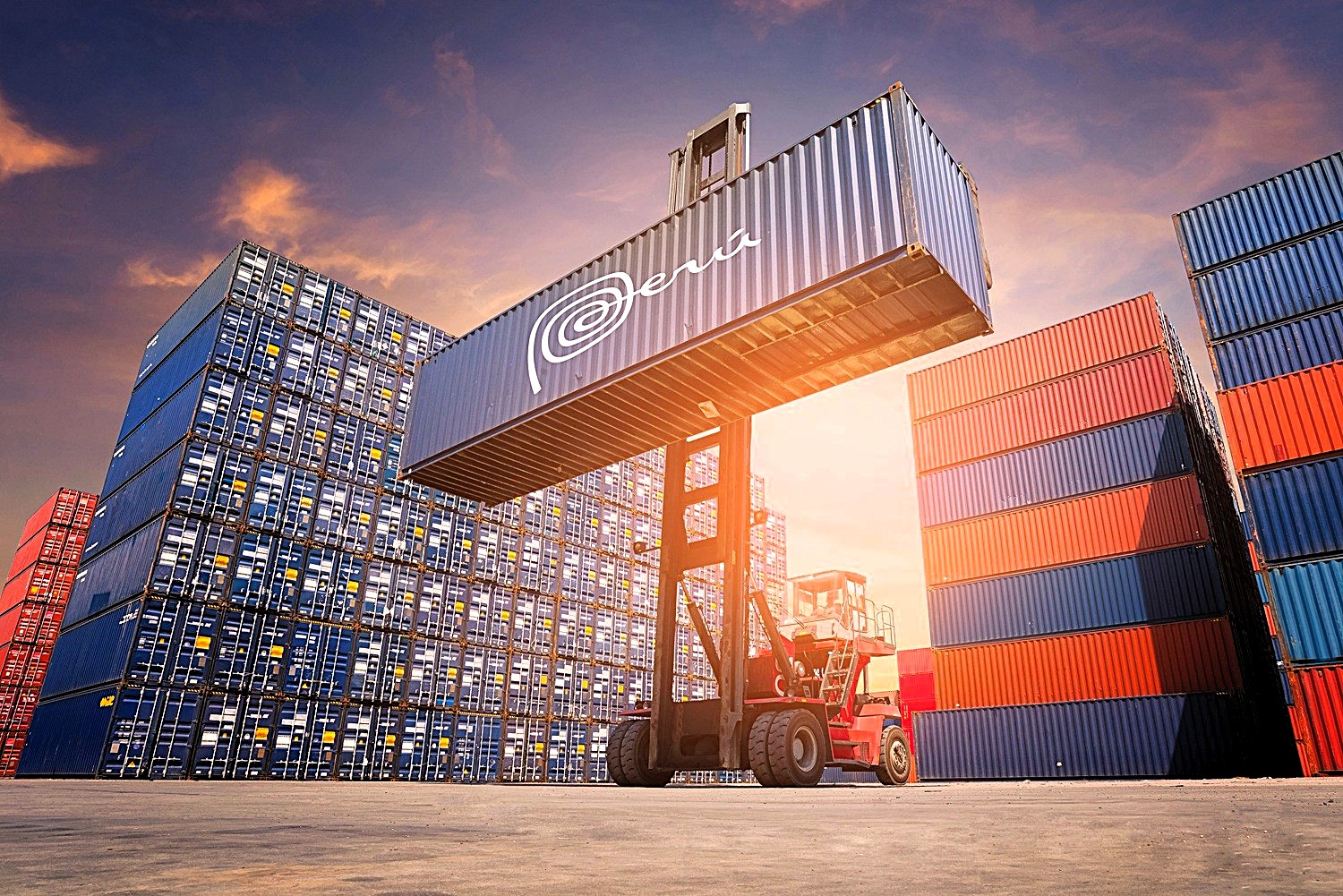 El auge exportador peruano y la silenciosa crisis social, un Perú de empresarios que exportan y un Perú de trabajadores que espera en el olvido.