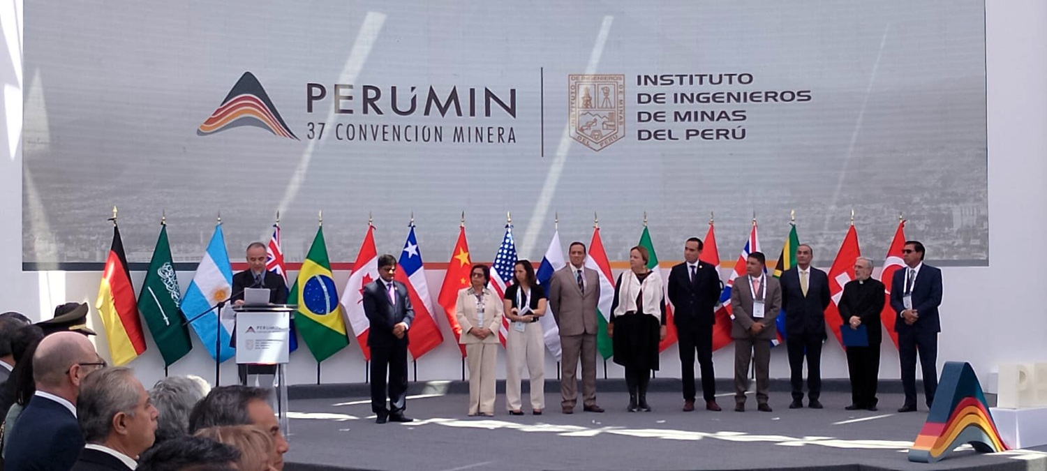 PERUMIN 37 Inaugura EXTEMIN, impulsando la innovación minera en Cerro Juli, con la plataforma clave para el diálogo multisectorial.