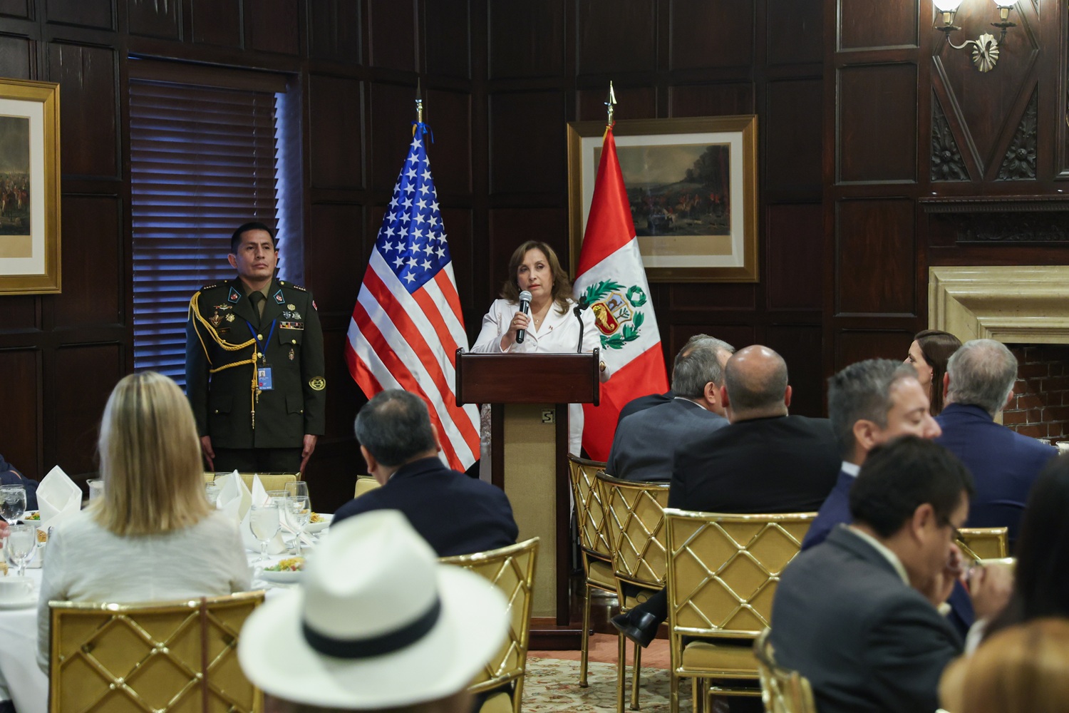Desde Naciones Unidas, Presidenta Boluarte: "Perú despliega alfombra roja a inversores para crecimiento sostenido y proyectos estratégicos en la mira".