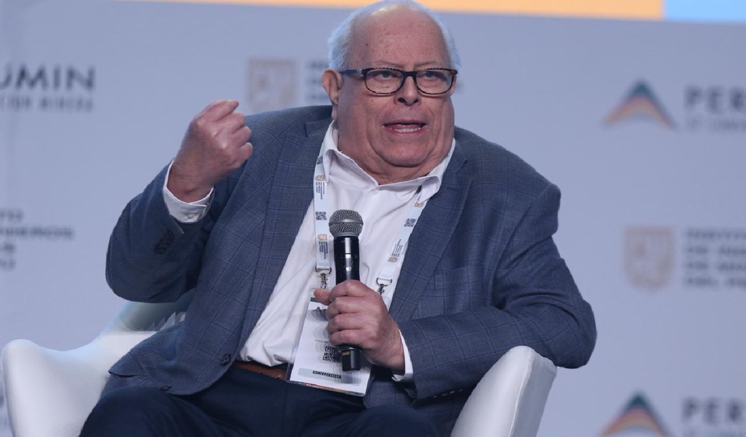 Julio Velarde: Próximos gobiernos deben preservar la estabilidad como prioridad, sino cargarán con el desprestigio de la inflación si se cede a la tentación política.