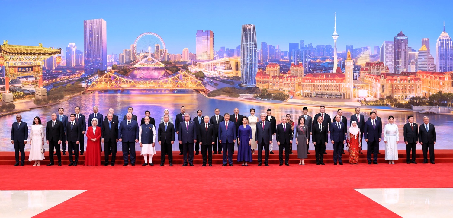 Cumbre de la OCS en China marca el inicio de un nuevo orden económico mundial y del compromiso con la seguridad y cooperación económica.
