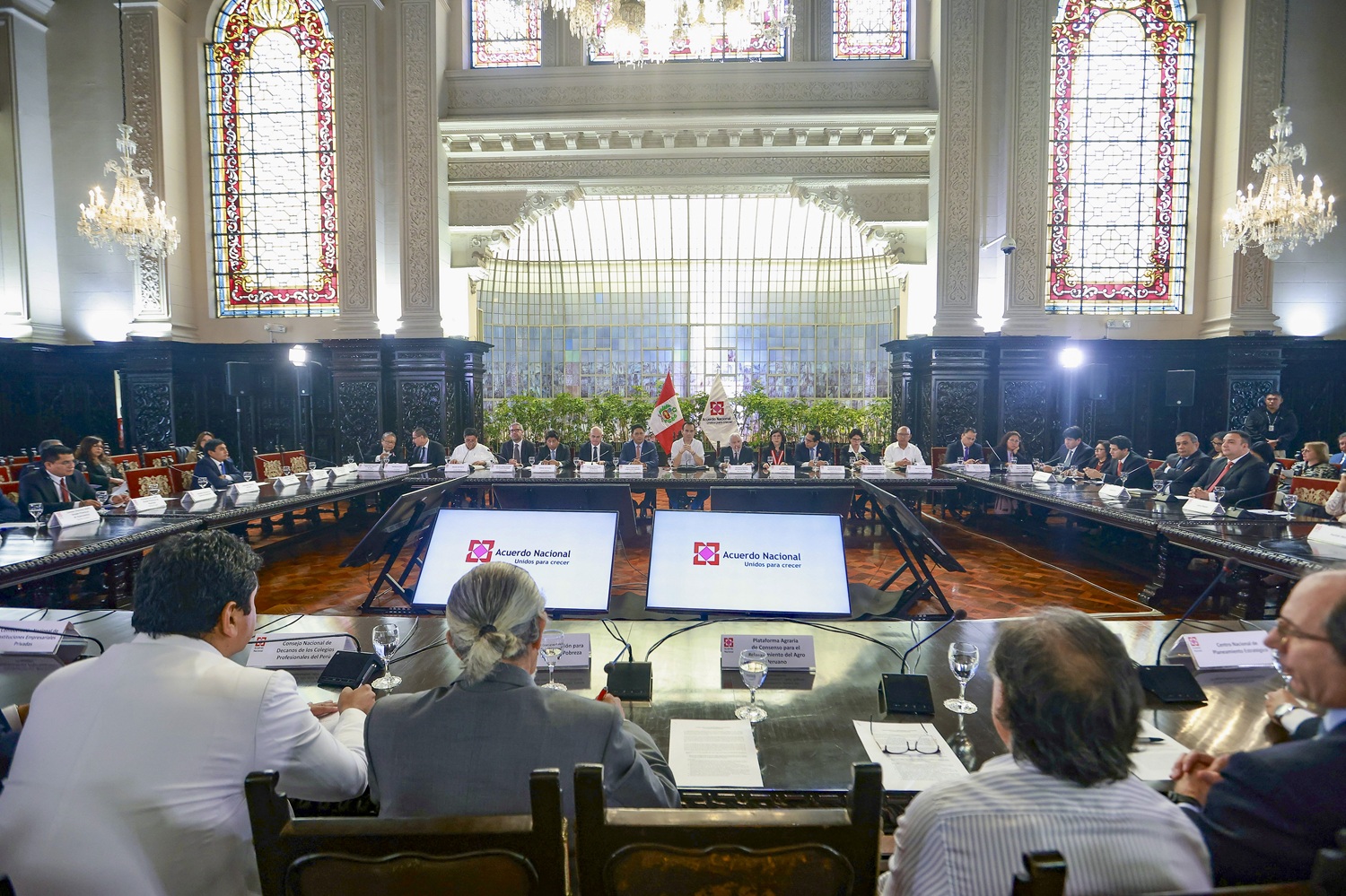 Acuerdo Nacional: "Participación ciudadana para prevenir el delito, reforma policial, Voto Informado y lucha contra la corrupción.