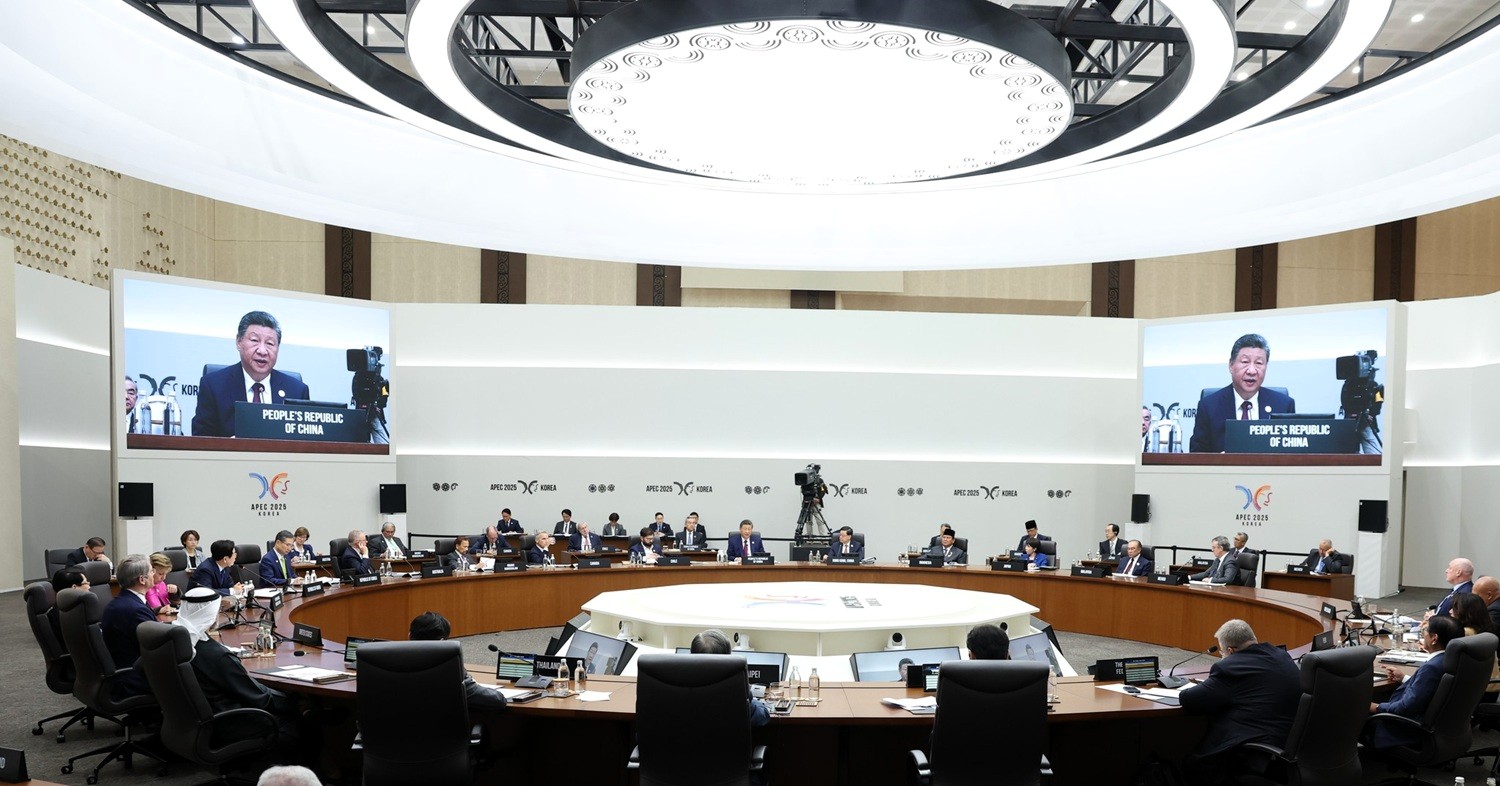 Xi Jinping en APEC: China impulsa un multilateralismo genuino, desarrollo inclusivo y una transformación digital verde.