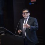 Carlos Casas: Un economista con trayectoria en el sector público y privado al frente del Centro de Estudios sobre Minería y Sostenibilidad (CEMS).