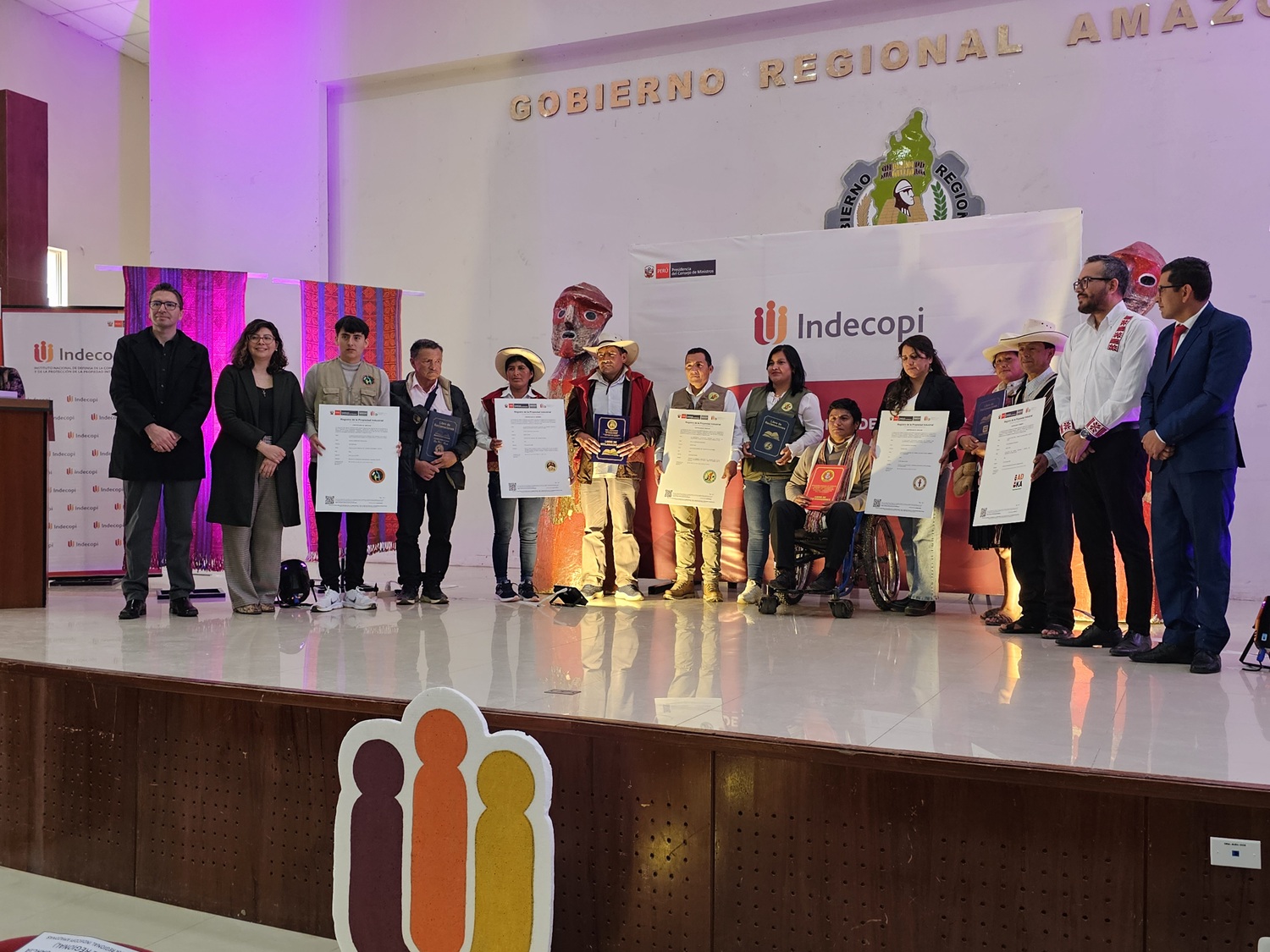 Amazonas impulsa su desarrollo a través del "Turismo Comunitario", con estándares de marcas colectivas y estrategias digitales.