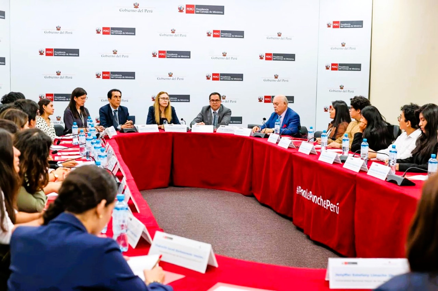 III Semillero de Futuros Funcionarios Cierra en la PCM: "80 jóvenes seleccionados de entre 800, preparados para promover la integridad".​