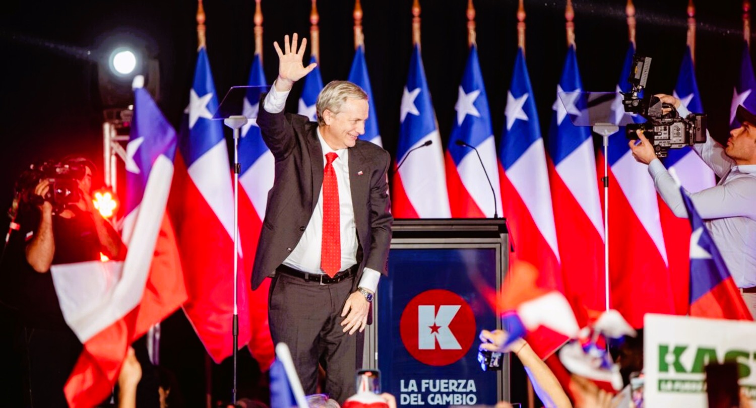 José Antonio Kast triunfa en las presidenciales de Chile: "El nuevo bloque de derecha que reconfigura Sudamérica, Chile, Argentina y El Salvador".