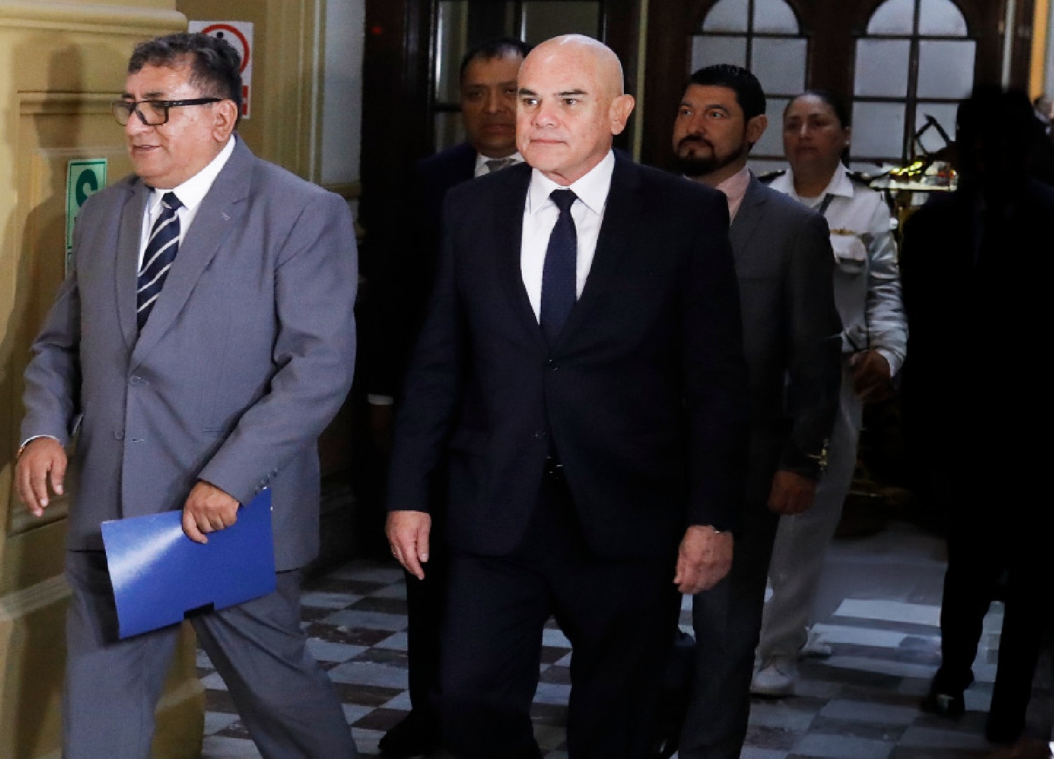 El Ejecutivo se Planta: Formalización minera sin concesiones a la ilegalidad, excluidos no retornan, sostuvo el premier del gobierno de transición.