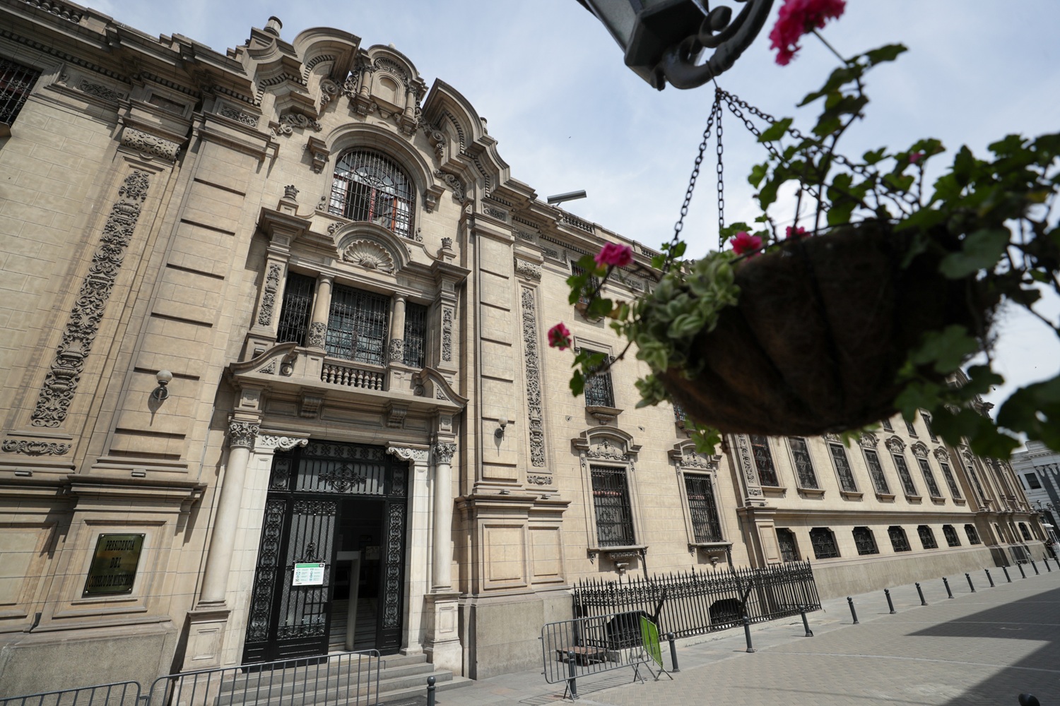 Transformación Digital en Perú:"PCM consolida avances históricos en modernización estatal con más de 500 millones de transacciones digitales y 6.5 millones de atenciones al ciudadano en 2025”.