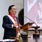 “José María Balcázar Zelada asume la presidencia del Perú, convirtiéndose en el octavo líder de la nación Inca en una década”.