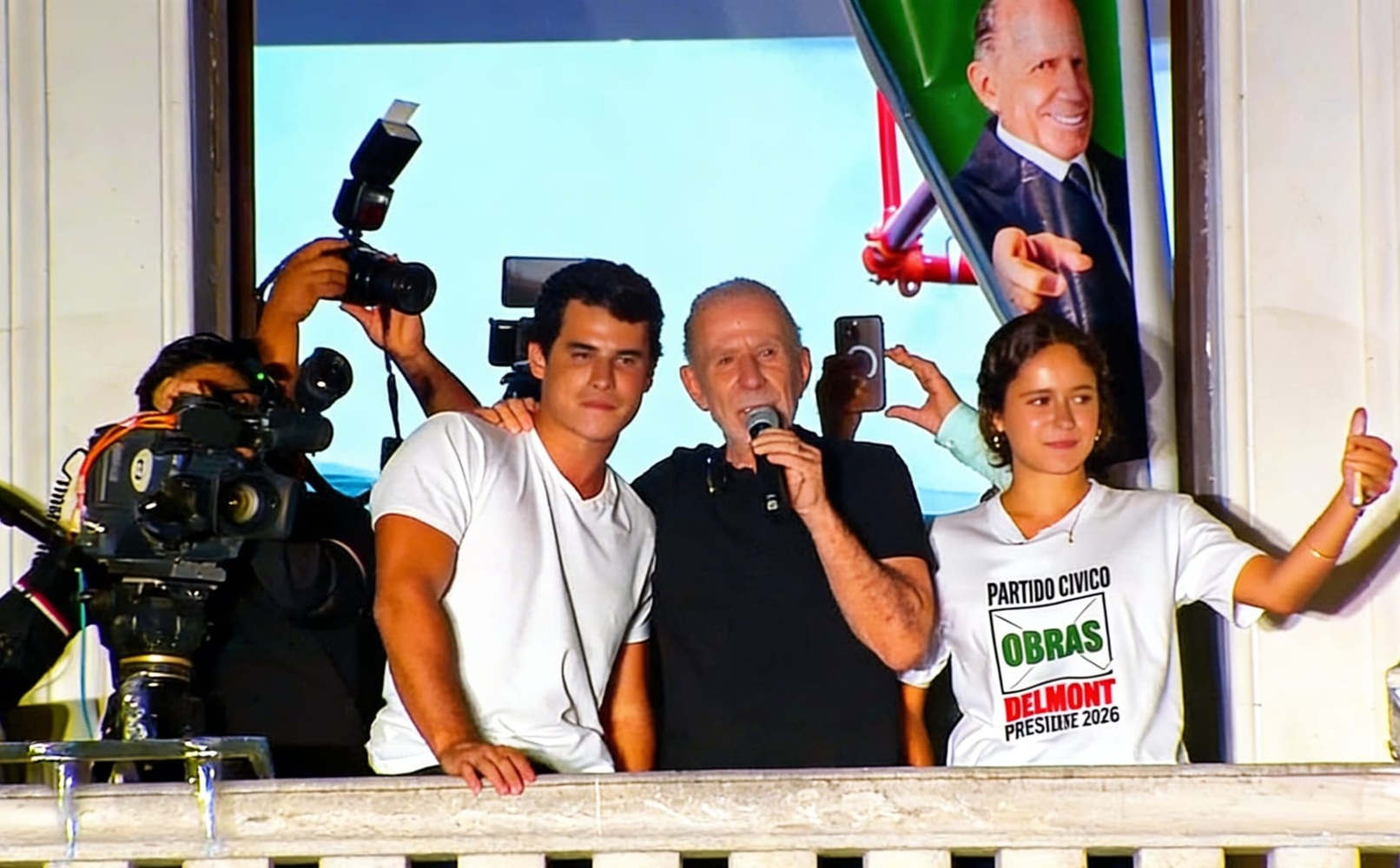 "Cuando la Edad Conecta con la Juventud: El Fenómeno Belmont y el Poder del 'Outsider' Recargado".