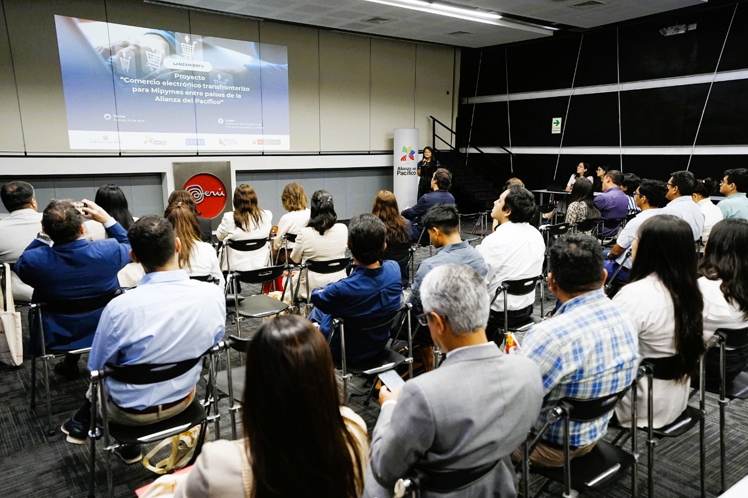 Mincetur: ¡Sin Fronteras Digitales! Al lanzar en la "Alianza del Pacífico" proyecto que impulsa a las MIPYMES a conquistar el mundo electrónico.
