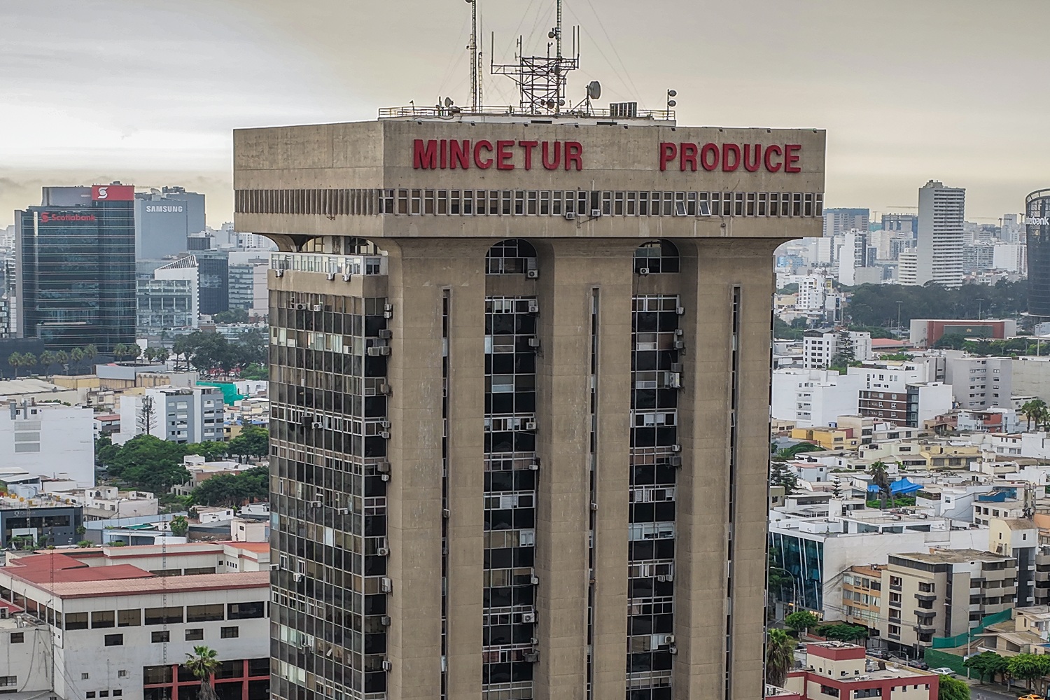 "Mincetur Despliega 'Viaja Divino': Estrategia Omnicanal para Revitalizar el Turismo Interno y Fomentar la Formalidad Sectorial".