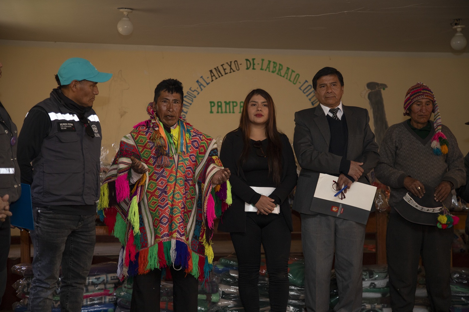Iglesia de Jesucristo y ADRA Perú unen fuerzas: ayuda solidaria llega a zonas altoandinas de Cusco, llevando alivio a familias de Pitumarca ante el frío andino.