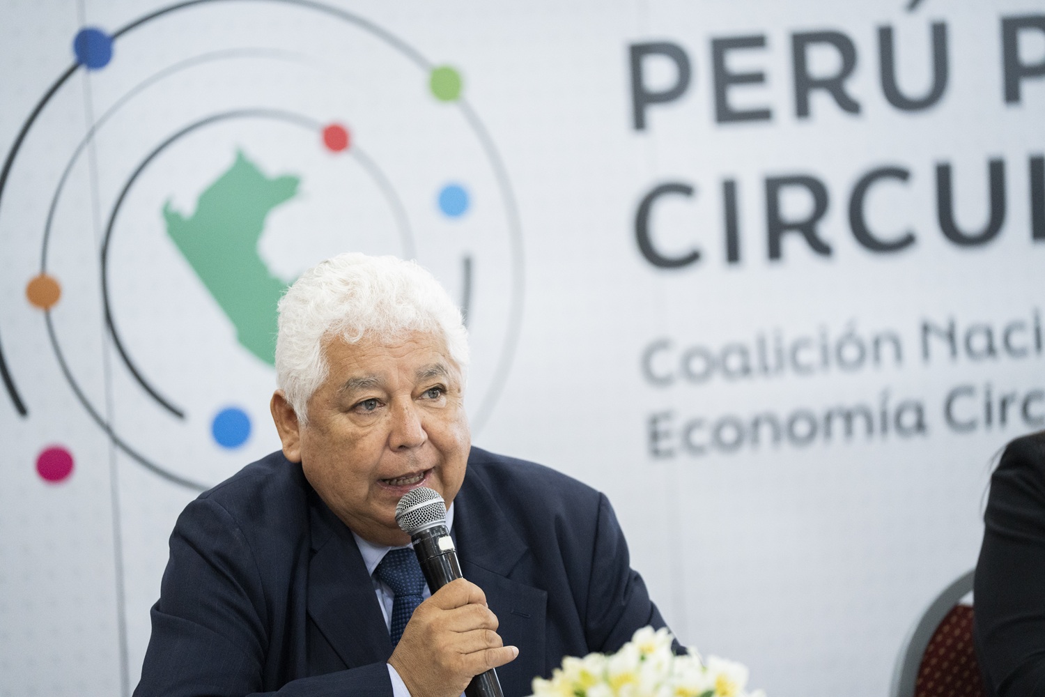 "Economía circular, oportunidad estratégica para 'Comercio Exterior y Turismo' en el Perú: MINCETUR impulsa modelos sostenibles que respaldan este proceso para la mayor competitividad nacional".