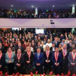 “Senado y Parlamento Andino reciben respaldo legal antes de su instalación, credenciales entregadas formaliza el inicio de la renovación del Poder Legislativo en un ‘Parlamento Bicameral’ luego de 34 años”.