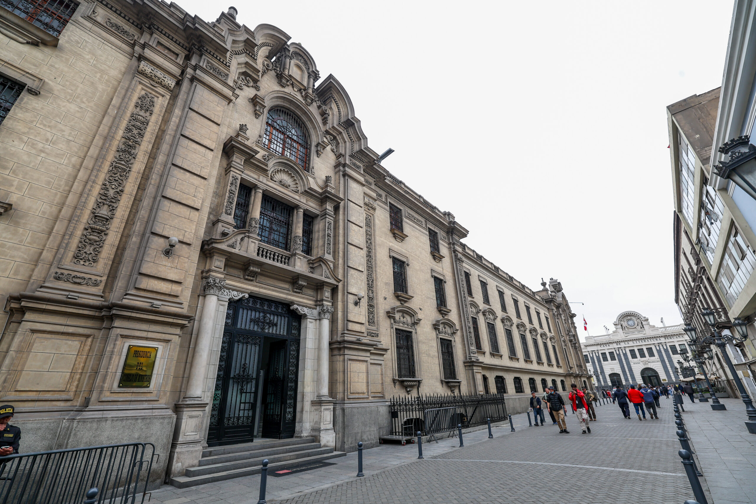 "PCM Calidad Regulatoria: en 'Regiones y Municipios' para trámites con instrumentos adaptables, sencillos y seguros; con estándares de OCDE y gestión pública moderna, oportuna y confiable para toda la población".