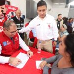 ¡Justicia Móvil – Servicios sin Barreras! “Vigilancia oficial se transforma en soluciones para personas privadas de libertad, Minjusdh oficializa campaña que lleva defensa, registro y notariado a los penales del país”.