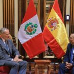 “Rey Felipe VI en Lima: Palacio de Gobierno recibe a la realeza española en encuentro histórico, afianzando los lazos comerciales y de seguridad, intercambio de transacciones con España alcanza cifra récord en el 2025”.​
