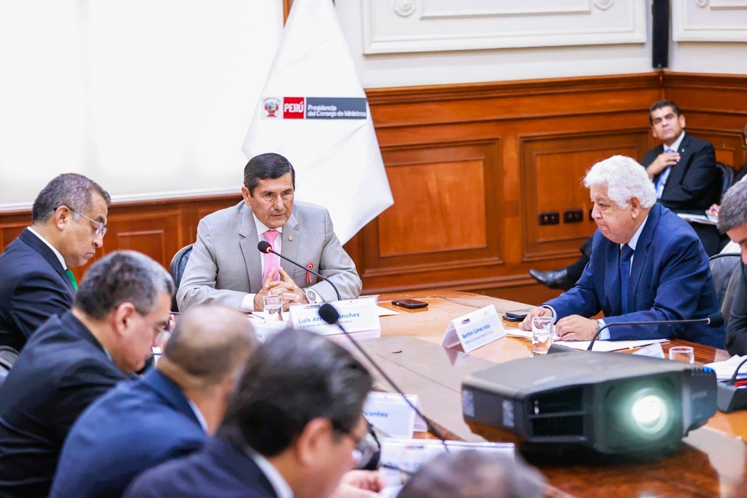 ¡Terminal Portuario Multipropósito de Chancay! "Premier Arroyo invocó a ANA Chancay para que beneficios del puerto lleguen a la población que vive en toda su zona de influencia directa e indirecta".