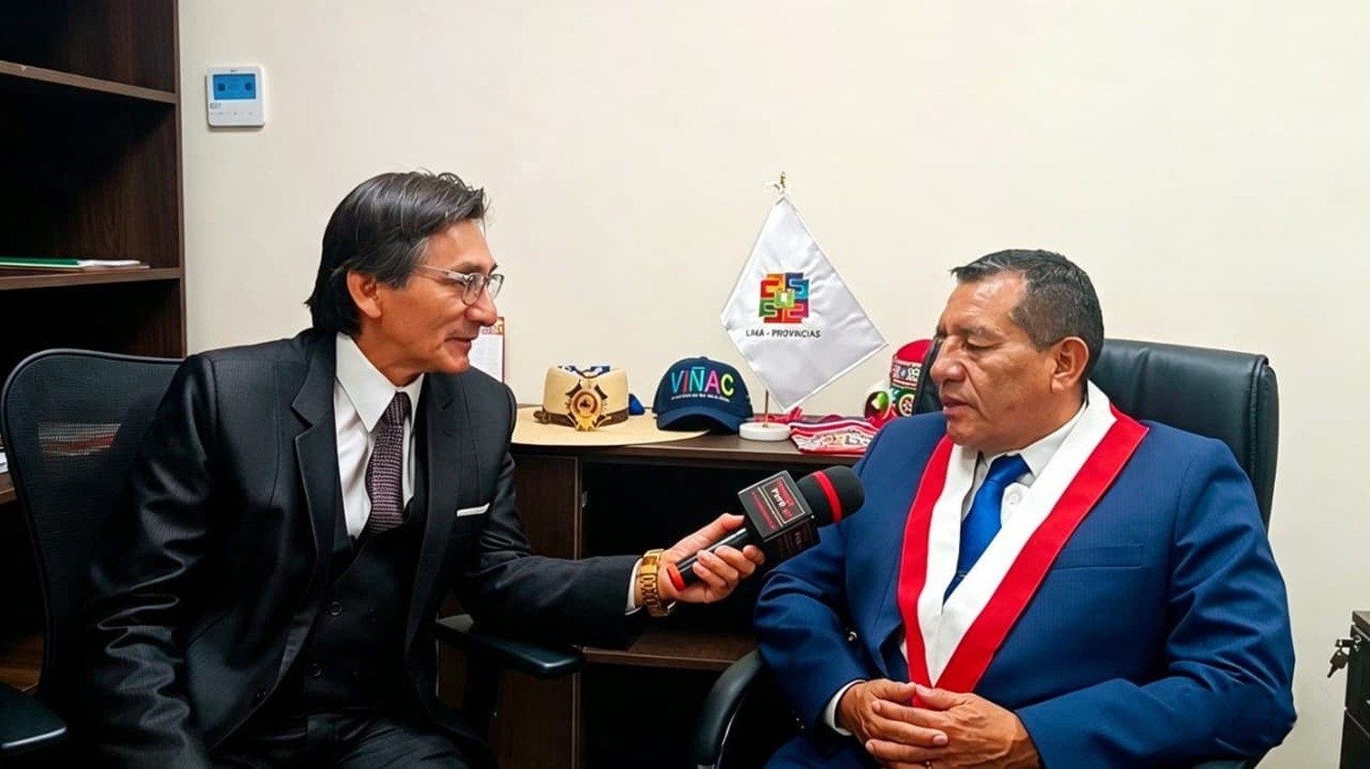"Región Lima Provincias: la unidad de sus diputados abre una nueva etapa de desarrollo, 67 distritos en alto riesgo, prevención ante El Niño, cuatro ejes de política y desarrollo regional que expone el Diputado César Padilla".