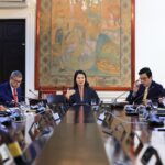 Keiko Fujimori retorna al país y preside Consejo de Ministros con agenda centrada en el bienestar nacional. La presidenta encabezó sesión clave con los titulares de los diversos portafolios ministeriales en Palacio de Gobierno.​​