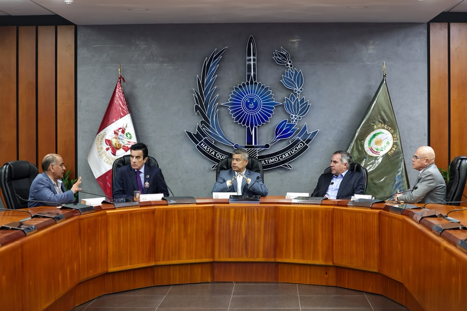 Luis Galarreta: "Cuartel General del Ejército será sede en que el Gobierno se instala desde hoy la 'Comisión Multisectorial de Alto Nivel' para enfrentar la delincuencia y recuperar la seguridad ciudadana".