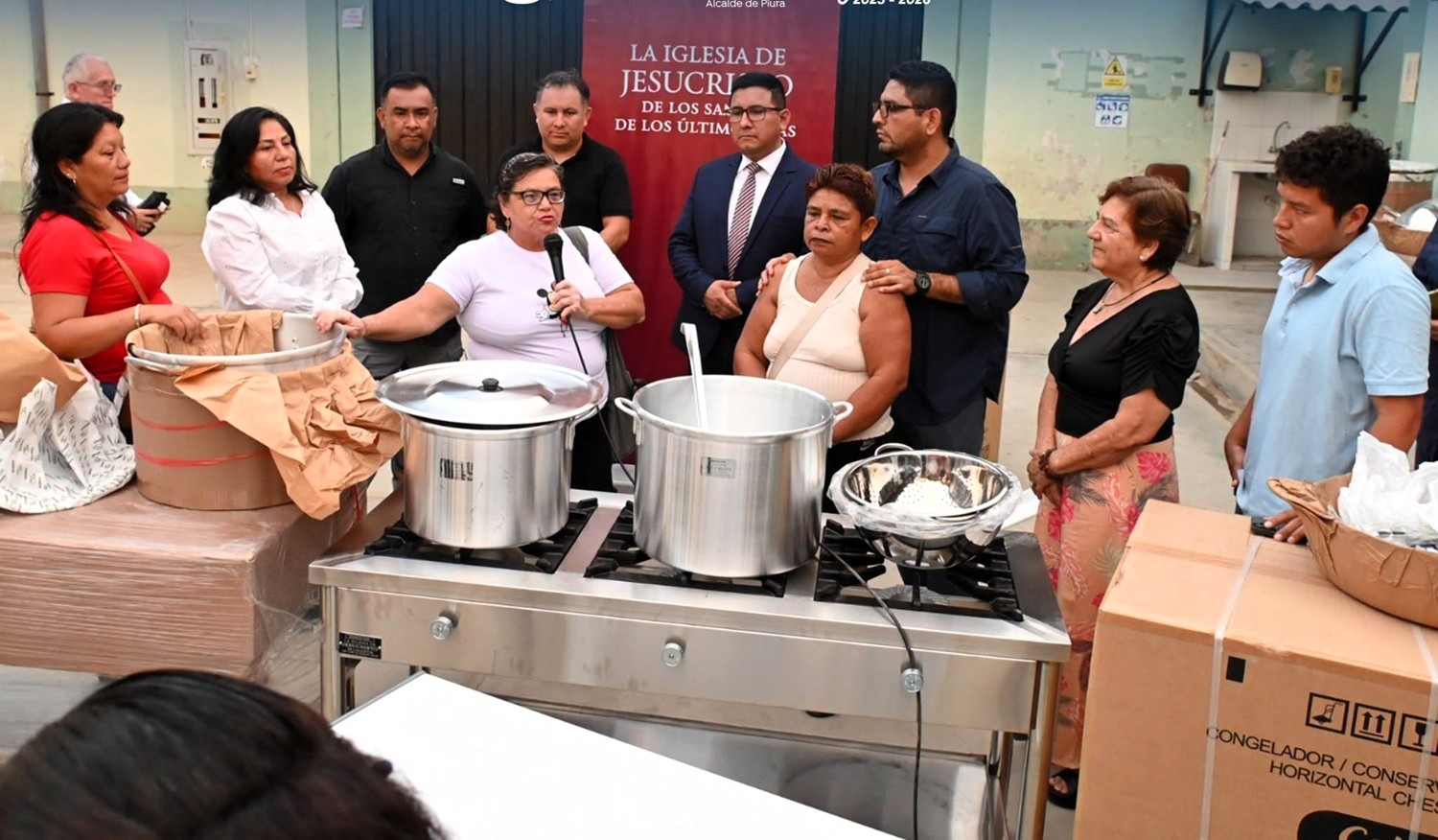 Iglesia de Jesucristo de los Santos de los Últimos Días: 180 cocinas industriales y congeladoras afianzan comedores populares de Piura, donación beneficia a miles de familias vulnerables del ámbito de la Municipalidad Provincial de Piura.